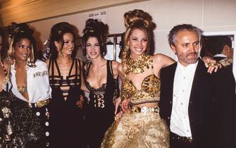 Gianni Versace, le passerelle e le sue muse