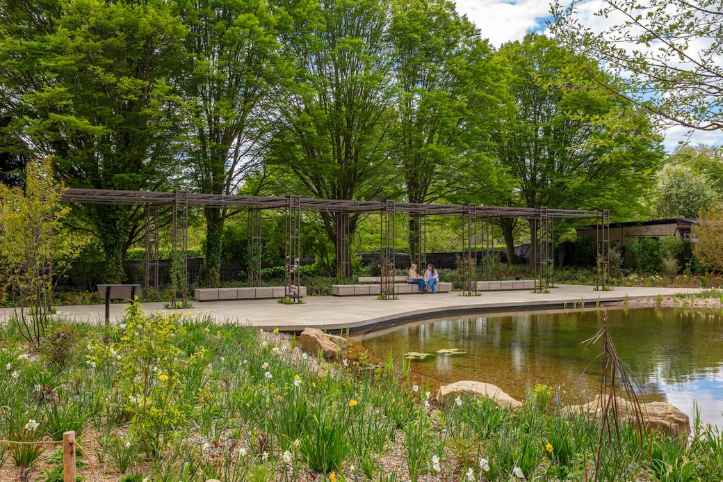 The Queen Elizabeth II Garden completion, a project by HTA Design. Photo credit © Clive Nichols