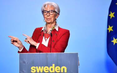 epa10596405 President of the European Central Bank Christine Lagarde speaks at Informal meeting of EU economy and finance ministers and central bank governors in the Scandinavian XPO, in Marsta, outside Stockholm, Sweden, 28 April 2023.  EPA/CAISA RASMUSSEN  SWEDEN OUT