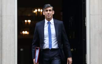 epa11231070 British Prime Minister Rishi Sunak departs 10 Downing Street to attend the Prime Minister's Questions (PMQs) at the Parliament in London, Britain, 20 March 2024.  EPA/ANDY RAIN