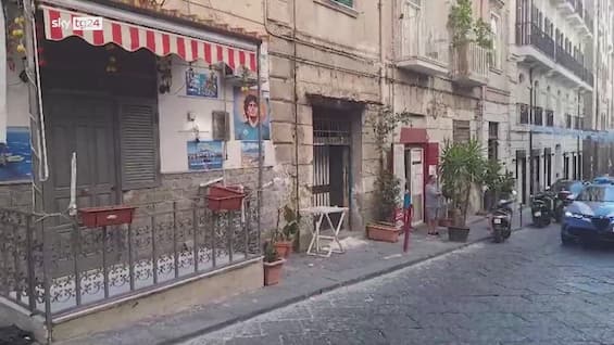 omicidio a napoli donna accoltellata uccide il marito