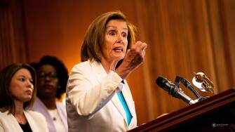 Il Dipartimento di Stato deve designare la Russia uno stato “sponsor del terrorismo” altrimenti lo farà il Congresso. È il messaggio inviato dalla Speaker della Camera Nancy Pelosi al segretario di stato Antony Blinken