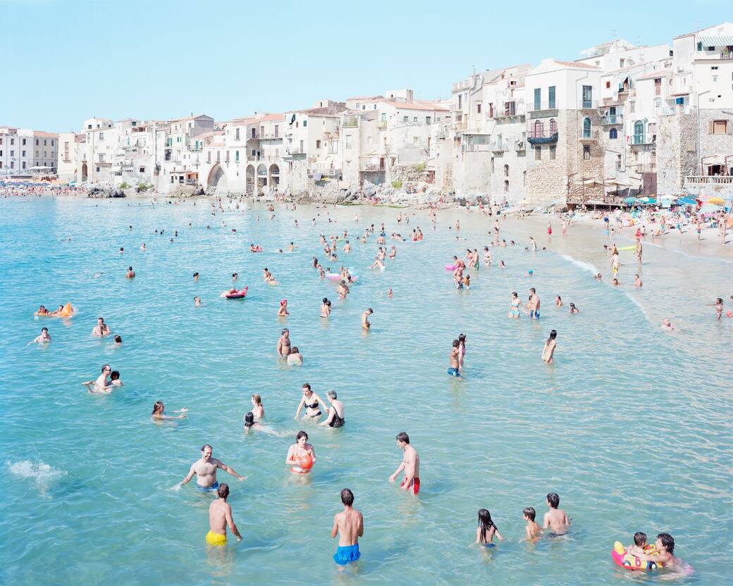 Massimo Vitali, -07 # 3211 Cefalù Orange Yellow Blue, 2008. Courtesy ©Massimo Vitali