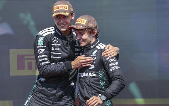 https://static.sky.it/editorialimages/b7c315c33971b03682b5cf5990738fa509402601/skysport/it/motori/formula-1/video/2025/06/15/f1-gp-canada-antonelli-intervista-video/antonelli-ansa_podio.jpeg?im=Resize,width=565
