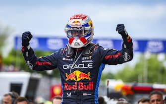 VERSTAPPEN Max (ned), Red Bull Racing RB20, portrait celebrate his win during the Formula 1 AWS Grand Prix du Canada 2024, 9th round of the 2024 Formula One World Championship from June 07 to 09, 2024 on the Circuit Gilles Villeneuve, in Montreal, Canada