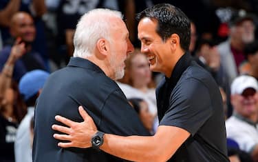 SAN ANTONIO, TX - OCTOBER 13: Head Coach Gregg Popovich of the San Antonio Spurs and Head Coach Erik Spoelstra of the Miami Heat embrace after the game on October 13, 2023 at the Frost Bank Center in San Antonio, Texas. NOTE TO USER: User expressly acknowledges and agrees that, by downloading and or using this photograph, user is consenting to the terms and conditions of the Getty Images License Agreement. Mandatory Copyright Notice: Copyright 2023 NBAE (Photos by Michael Gonzales/NBAE via Getty Images)