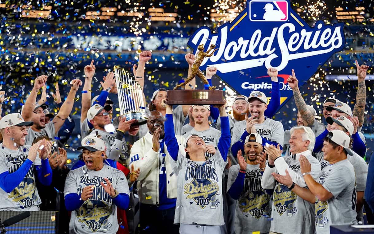https://static.sky.it/editorialimages/b888a83c90b998ad12af3f5b878333a3574f3d2f/skysport/it/sport-usa/2025/11/02/world-series-dodgers-vittoria-cronaca-commento/getty_dodgers.jpg?im=Resize,width=1218