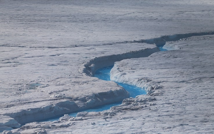 Un piccolo fiume della Groenlandia