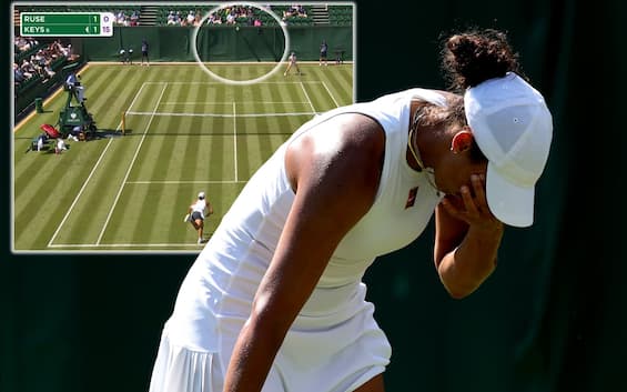 https://static.sky.it/editorialimages/b8ba8da77c95f77daf4ab5be57a826d30412f330/skysport/it/tennis/video/2025/06/30/wimbledon-2025-keys-ruse-servizio-video/wimbledon_servizio.jpeg?im=Resize,width=565