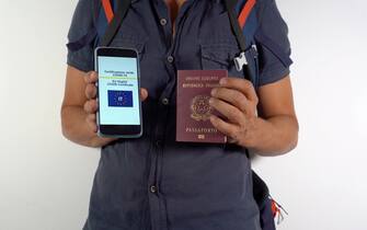 Un green pass e un passaporto