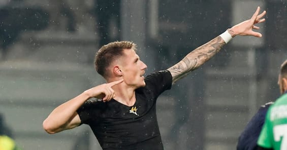 Sassuolo, due club inglesi hanno chiesto informazioni per Andrea Pinamonti