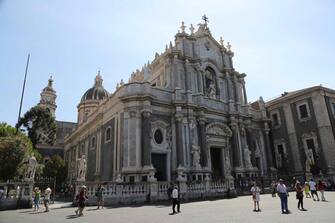 Vedute di Catania. Nella foto la cattedrale di S.Agata. (Catania - 2016-08-28, Massimo Alberico) p.s. la foto e' utilizzabile nel rispetto del contesto in cui e' stata scattata, e senza intento diffamatorio del decoro delle persone rappresentate