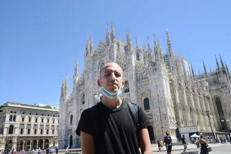 Flash Mob in Piazza Duomo degli artisti e dipendenti dello spettacolo