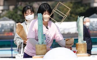 Le commemorazioni per l'anniversario del disastro di Fukushima