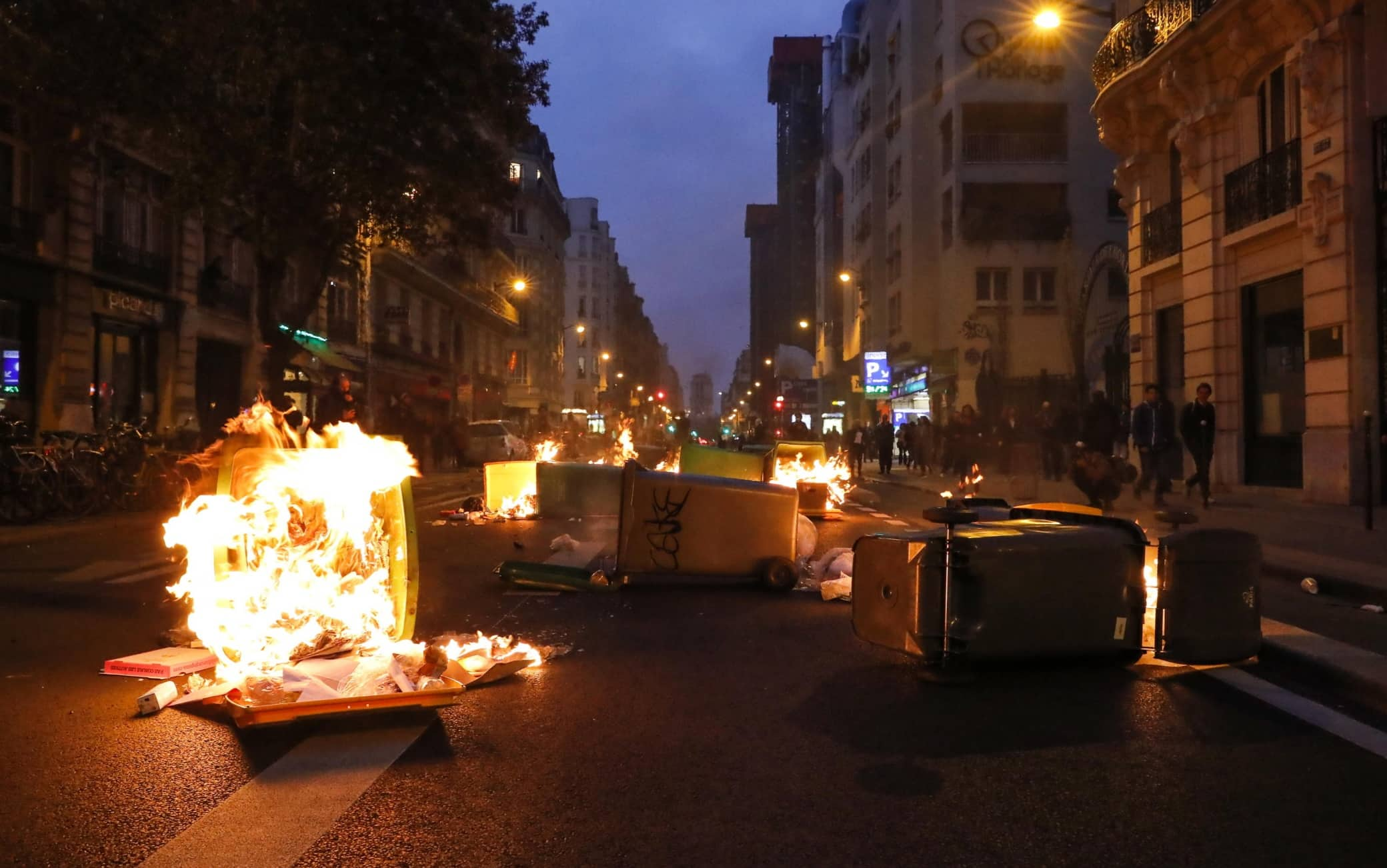 Francia scontri manifestazioni riforma pensioni