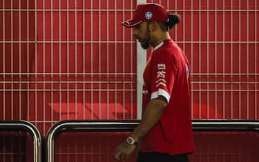 QUINTA FILA - 9) LEWIS HAMILTON (Ferrari)