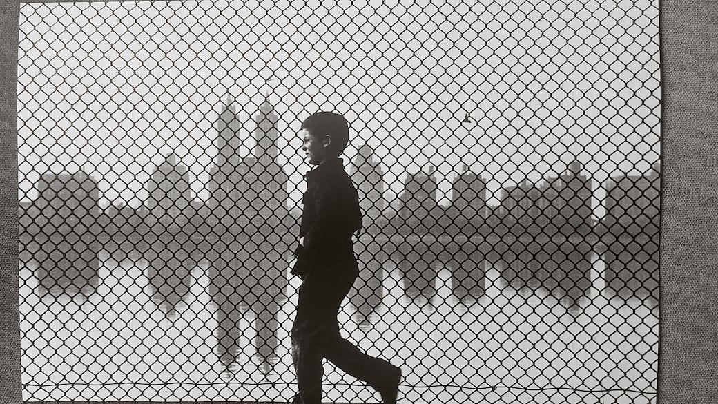 Ruth_Orkin_Boy_on_Reservoir_Central_Park_New_York_City_1960_Modern_print_2021.jpg