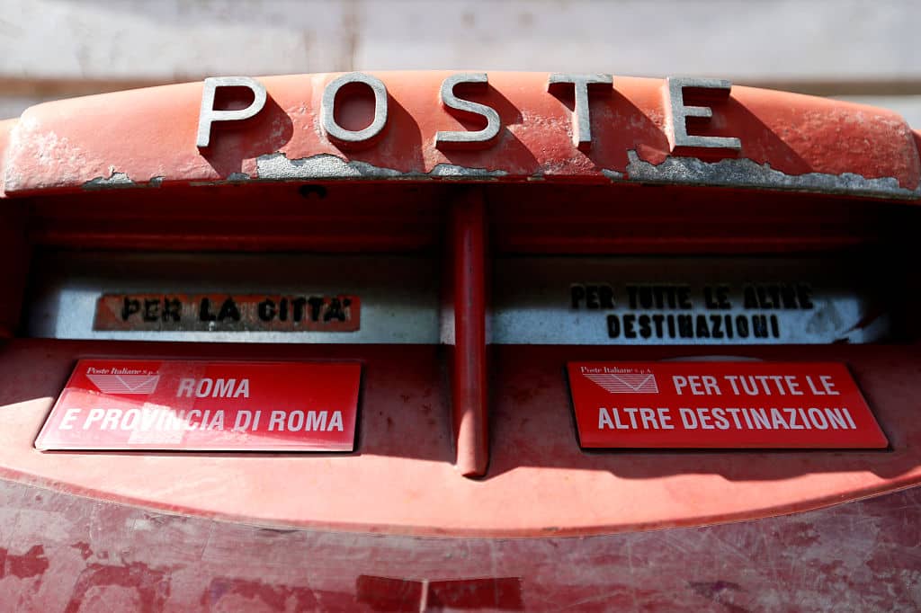 Taglio alle cassette postali da esterno, Agcom: “L'Italia non le usa più”