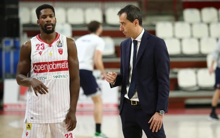 Toney Douglas e Massimo Bulleri (foto Pallacanestro Varese)