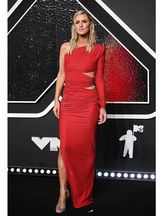 07-mtv-vmas-2024-red-carpet-getty - 1