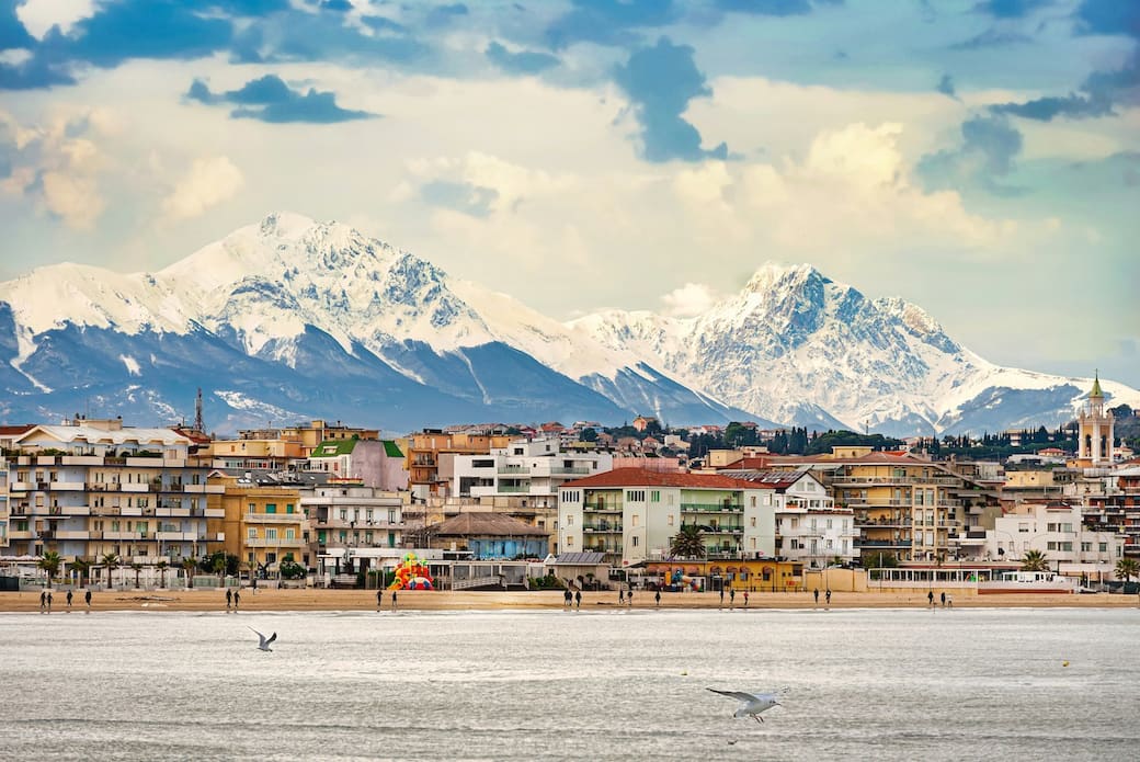 Pescara. Foto di Mimmo Sigismondi su Unsplash
