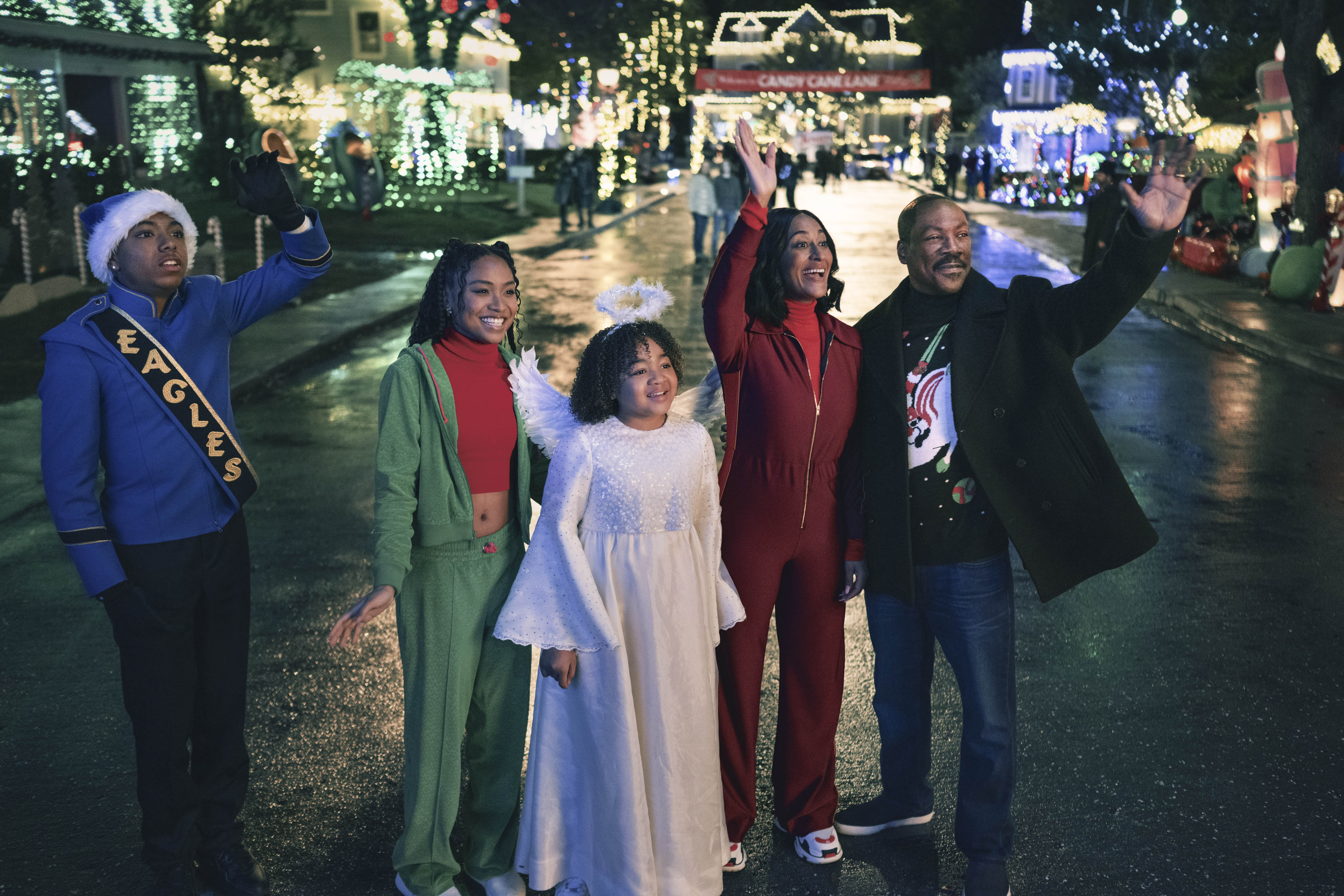 Buon Natale da Candy Cane Lane, il cast del film con Eddie Murphy. FOTO