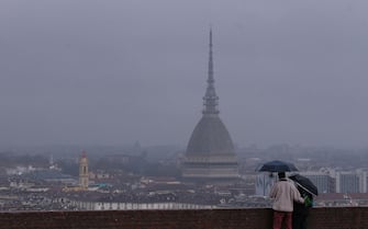 Cielo coperto e pioggia a Torino, 03 marzo 2024.
ANSA/ALESSANDRO DI MARCO