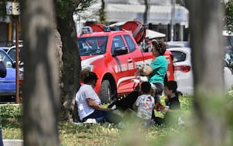Campi Flegrei, gente in strada