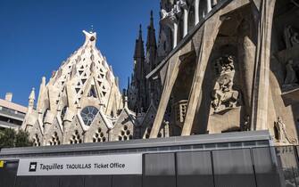 (2/16/2019) The access area to the ticket offices of the temple is seen next to the main access door during the protest.
Neighbors affected by the expropriations of their homes for the plan to extend the temple of the Sagrada Família demonstrated in front of the temple. They are between 400 or 150 houses, depending on the final project, which must be expropriated to extend the stairway of the temple. The extension adds the problem of the excess of tourism. The neighbors of Sagrada Familia live immersed in a tourist flow that has been transforming the life of the shops of the neighborhood. (Photo by Paco Freire / SOPA Images/Sipa USA)