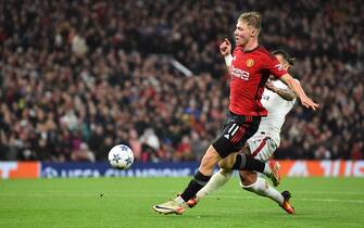 epa10898401 Rasmus Hojlund of Manchester United scores his second goal during the UEFA Champions League Group A match between Manchester United and Galatasaray Istanbul in Manchester, Britain, 03 October 2023.  EPA/PETER POWELL