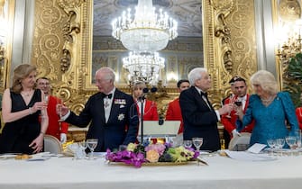 Roma- Il Presidente della Repubblica Sergio Mattarella e il Re Carlo III in occasione del pranzo di Stato, oggi 9 aprile 2015.
(Foto di Paolo Giandotti - Ufficio Stampa per la Stampa e la Comunicazione della Presidenza della Repubblica)