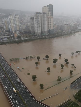 SOUTH KOREA WEATHER TYPHOON HAISHEN