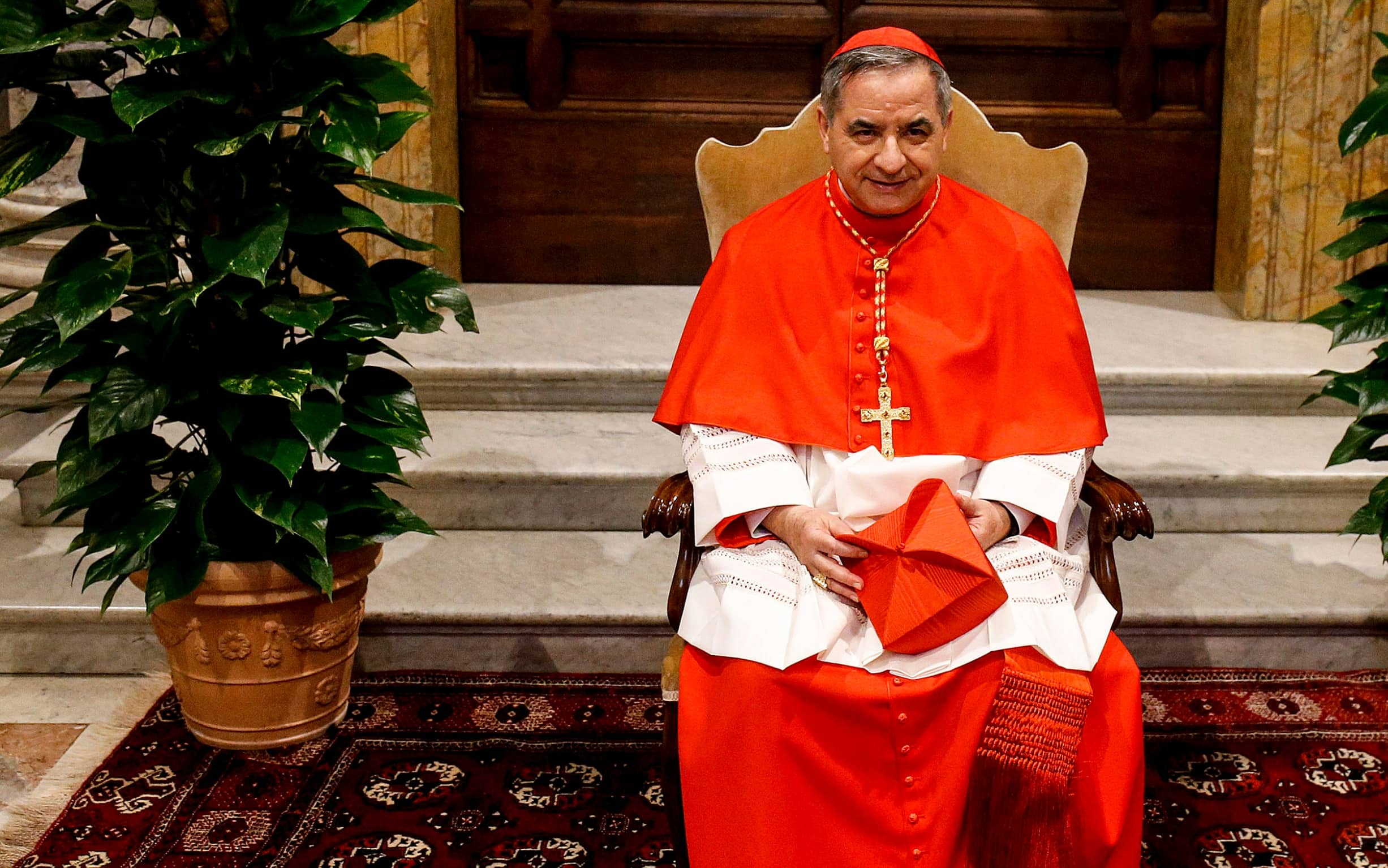 Vaticano, Cardinale Becciu Condannato A 5 Anni E Mezzo Di Reclusione ...