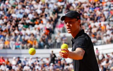 Jannik Sinner of Italy during his men s single third round match against  Jesper De Jong of the Netherlands (not pictured) at the Italian Open tennis tournament in Rome, Italy, 12 May 2025. ANSA/FABIO FRUSTACI
