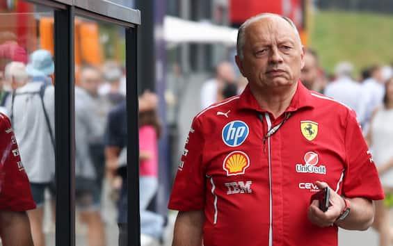 https://static.sky.it/editorialimages/bdf5f55c50b4529425dd5aff3cf79b3192767568/skysport/it/motori/formula-1/video/2025/07/04/f1-vasseur-ferrari-gp-silverstone-intervista/vasseur_intervista-ipa_ok.jpg?im=Resize,width=565