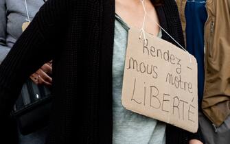 Green pass, proteste in Francia per le misure introdotte da Macron