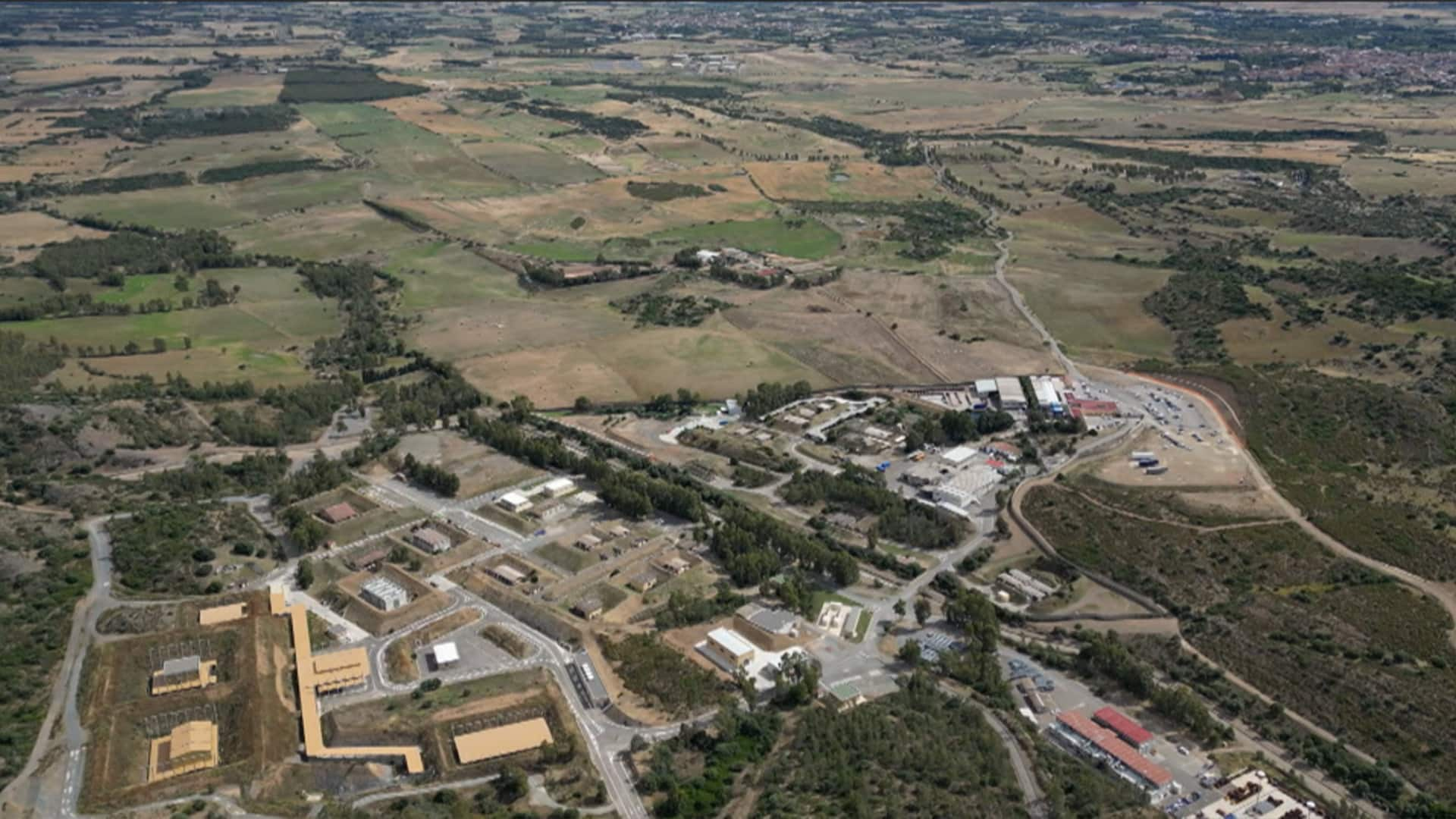 Veduta dall'alto della fabbrica Rwm a Domusnovas (Su)