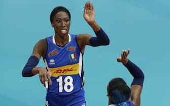 Italy's Paola Ogechi Egonu (L) reacts during the 2021 Women's European Volleyball Championship, semifinal match between the Netherlands and Italy in Belgrade, Serbia, 03 September 2021.  ANSA/ANDREJ CUKIC