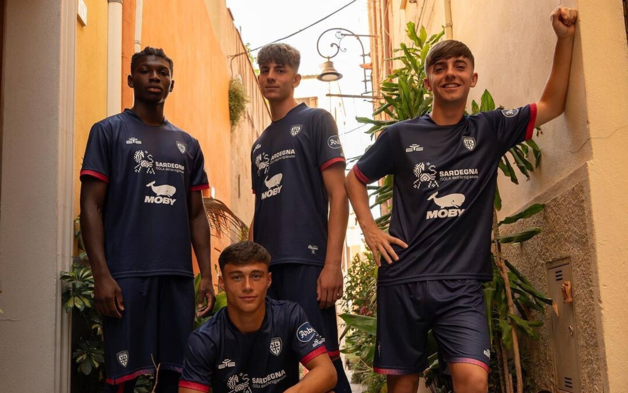 Quarta clearance maglia cagliari