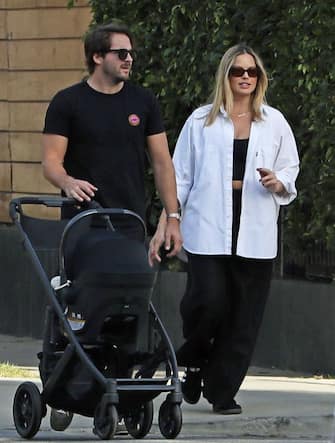 05-margot-robbie-figlio-tom-ackerley-ipa - 1