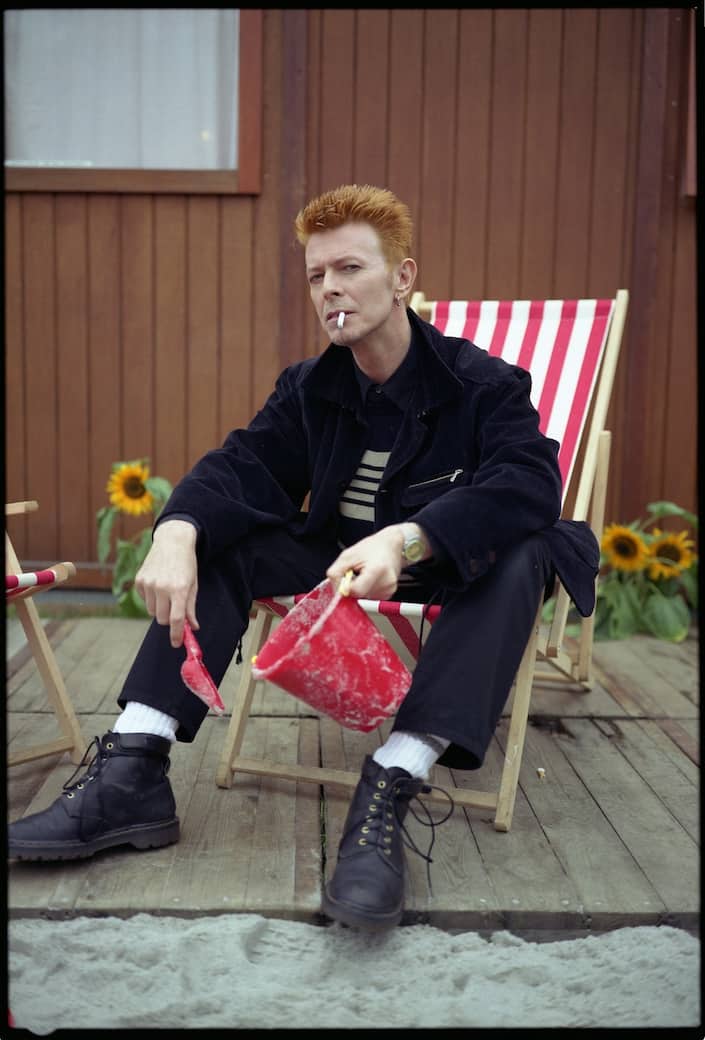 David_Bowie_backstage_al_Roskilde_Festival_1996._Foto_Mark_Allan.jpeg