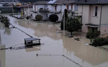 Maltempo E-Romagna, 2 dispersi a Bagnocavallo e mille evacuati. LIVE