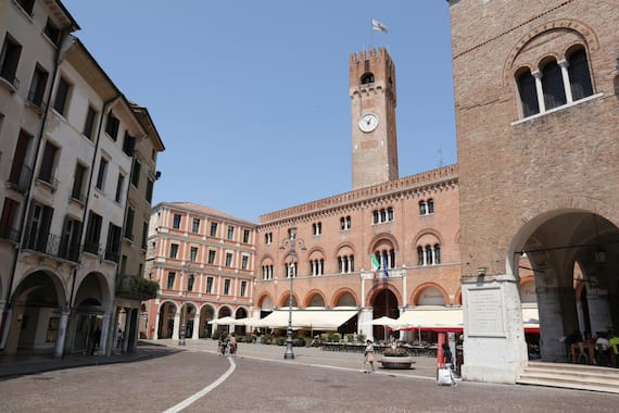 Treviso. Foto di Balint Miko su Unsplash