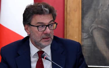 Il ministro dell'Economia e delle Finanze, Giancarlo Giorgetti, durante l'audizione davanti le Commissioni Bilancio di Camera e Senato, nell'ambito dell'attivita' conoscitiva preliminare all'esame del Piano strutturale di bilancio di medio termine 2025-2029, presso la Sala del Mappamondo di Montecitorio, Roma, 08 ottobre 2024. ANSA/ETTORE FERRARI