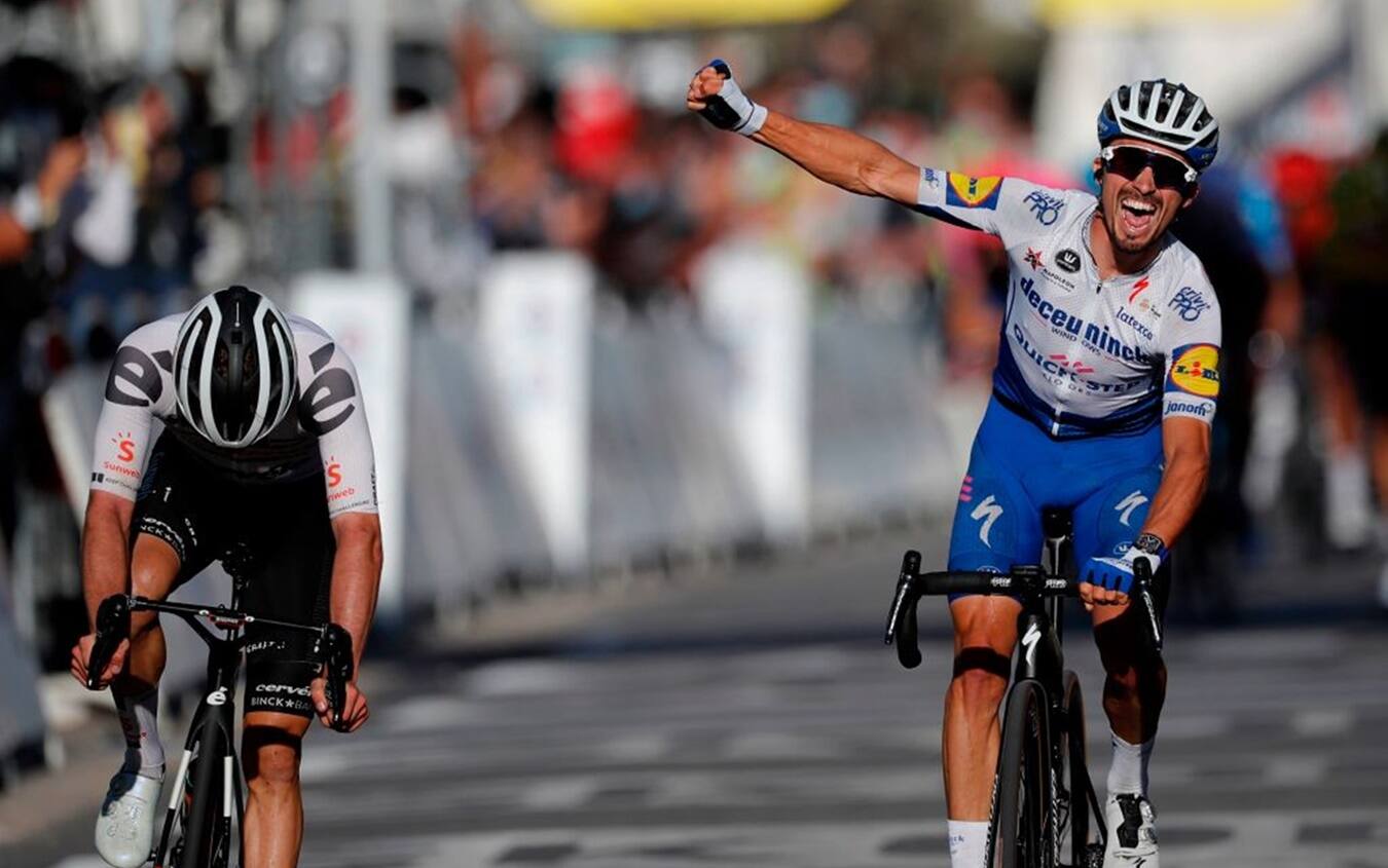 La gioia di Julian Alaphilippe sul traguardo di Nizza La gioia di Julian Alaphilippe sul traguardo di Nizza