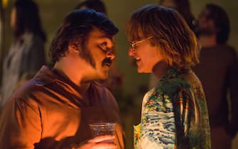 Jack Black as Dexter and Joaquin Phoenix as John Callahan star in DON'T WORRY, HE WON'T GET FAR ON FOOT.