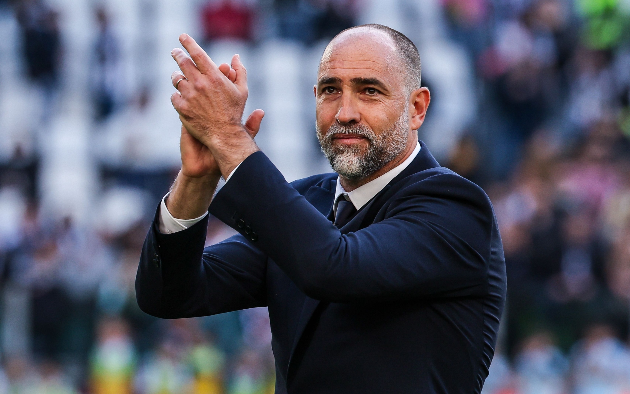 https://static.sky.it/editorialimages/bfa03738bf9ab58056d14a7d9cdc7c1aad6bd7b8/skysport/it/calcio/serie-a/video/2025/06/04/juventus-comolli-tudor-ds-news/tudor_ipa.jpg?im=Resize,width=375 Juve, Tudor sarà l’allenatore la prossima stagione