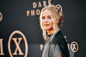 HOLLYWOOD, CALIFORNIA - JUNE 04: (EDITORS NOTE: Image has been processed using digital filters) Jennifer Lawrence attends the premiere of 20th Century Fox's "Dark Phoenix" at TCL Chinese Theatre on June 04, 2019 in Hollywood, California. (Photo by Matt Winkelmeyer/Getty Images)