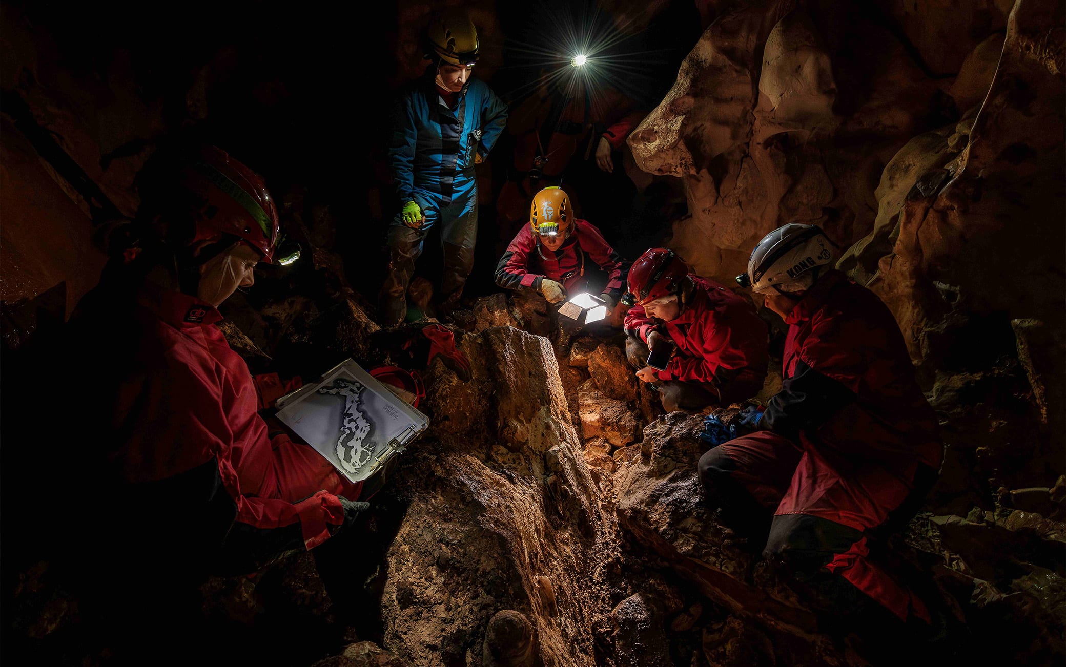 All'interno della grotta