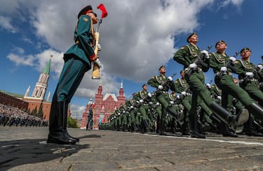 epa11319214 Russian servicemen take part in the Victory Day military parade general rehearsal on the Red Square in Moscow, Russia, 05 May 2024. Russia is preparing to mark the 79th anniversary of Nazi Germany's unconditional surrender in World War II (WWII). The military parade will take place in Moscow's Red Square on 09 May.  EPA/MAXIM SHIPENKOV